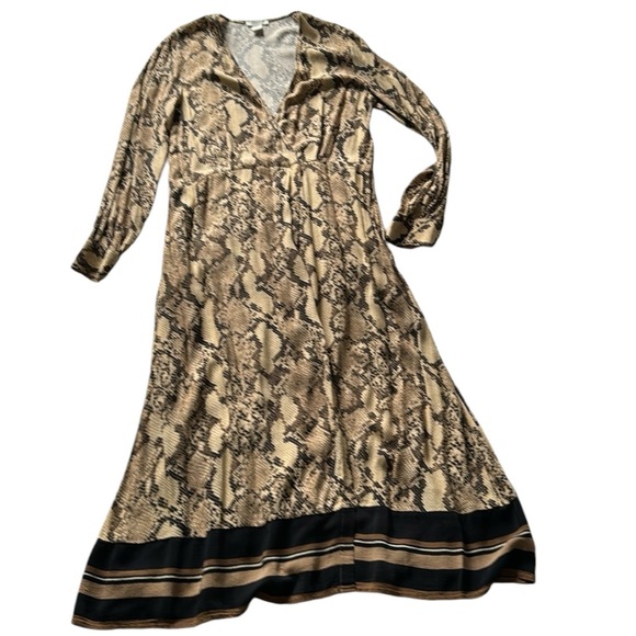 h&m snake print maxi dress H&M snakeskin maxi smocked dress Xs